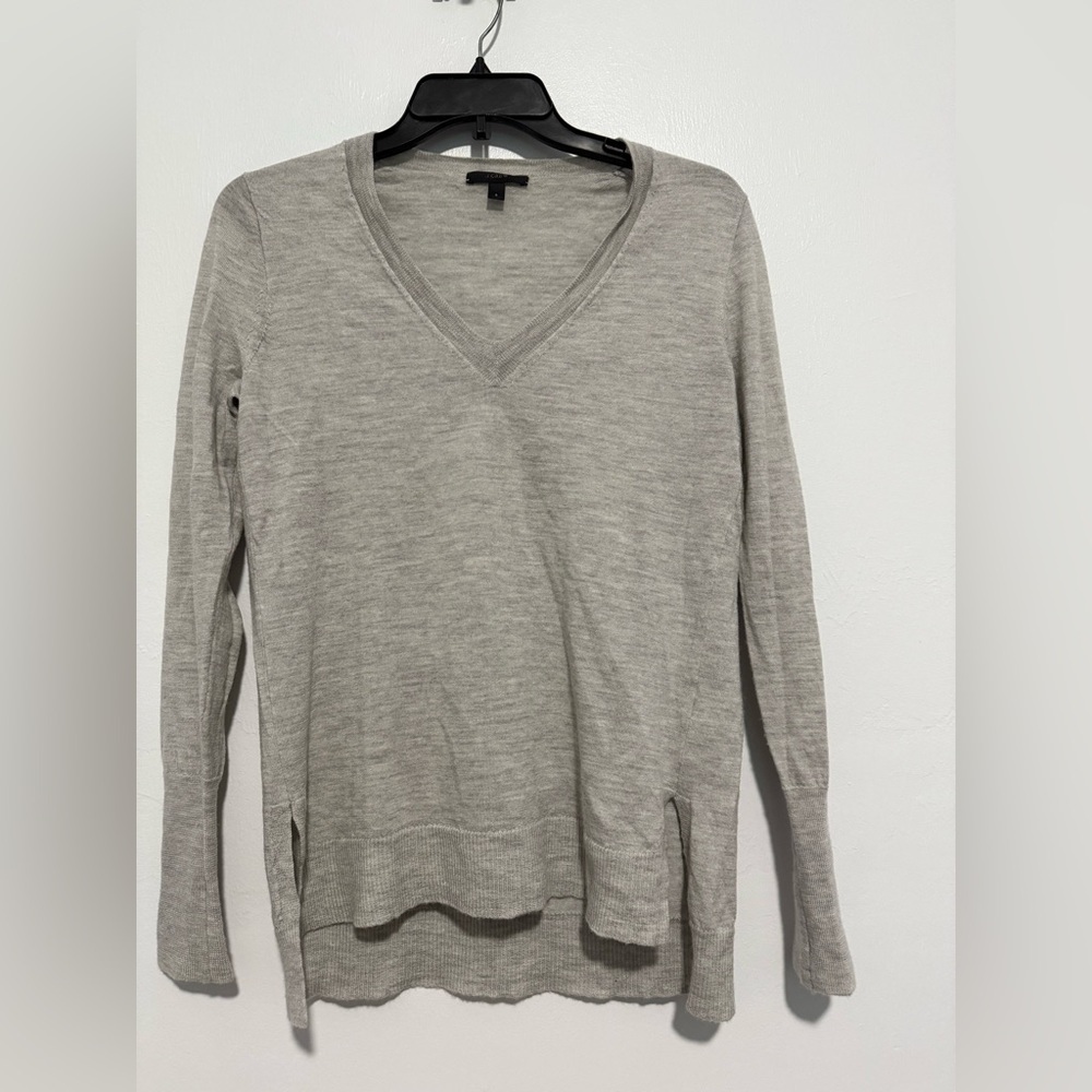 J. Crew Gray Merino Wool Super Soft V Neck Sweater Womens Size Small